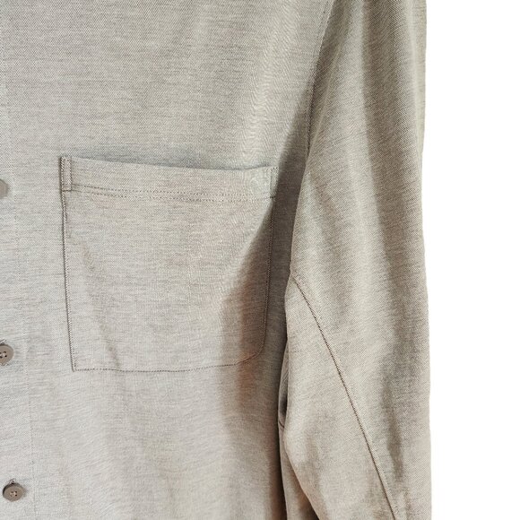 Lululemon Shirt Men's Large Gray Button Up Pocket OTC Office Travel Commute - Picture 4 of 11